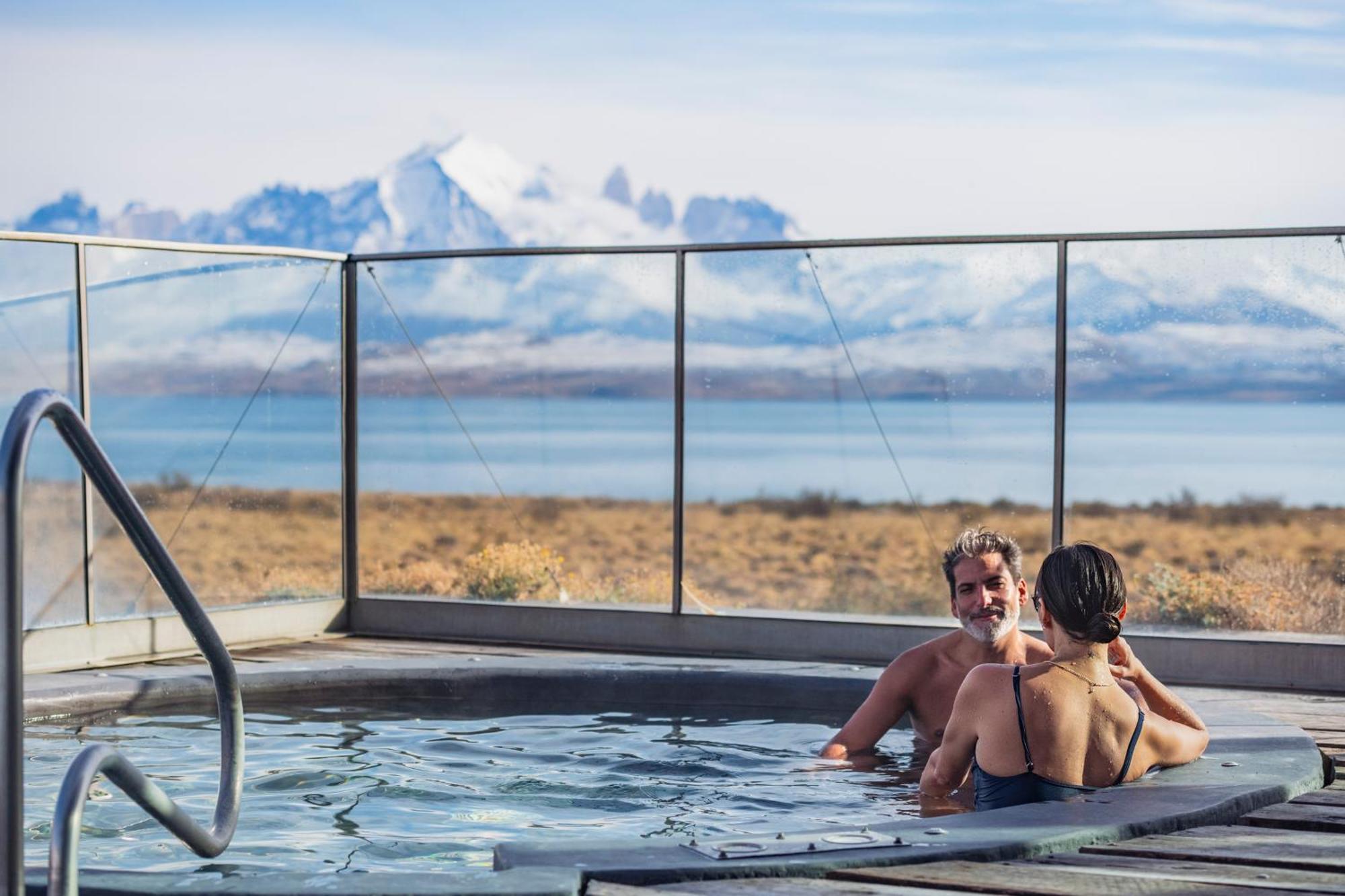 Отель Tierra Patagonia Торрес-дель-Пайне Экстерьер фото